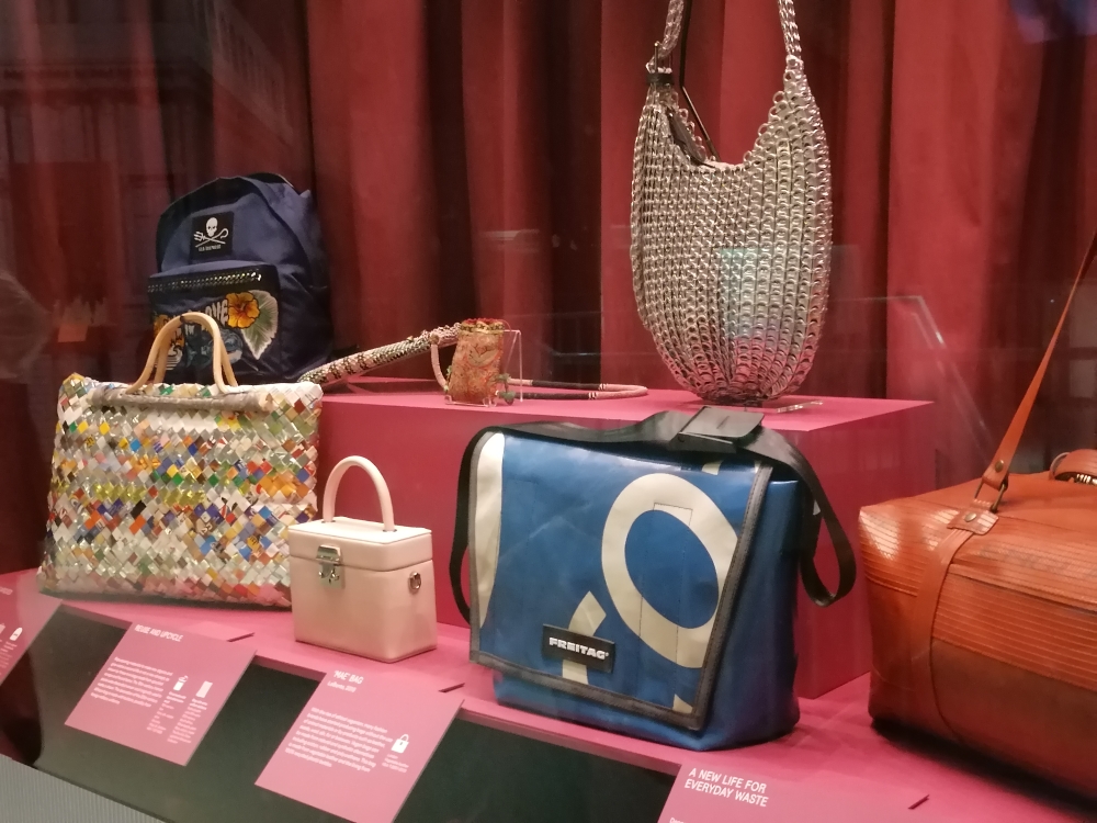 Review Round Up: Bags: Inside Out, Victoria and Albert Museum – Love London  Love Culture