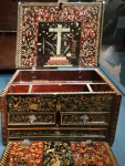 Portable writing cabinet with cross, 1643.